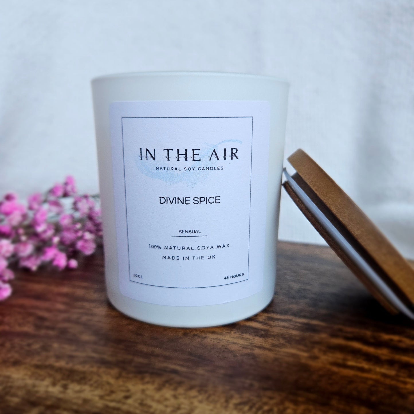 Divine Spice Candle | Frankincense, Cinnamon & Sandalwood | 100% Soy Wax | 45h Burn Time