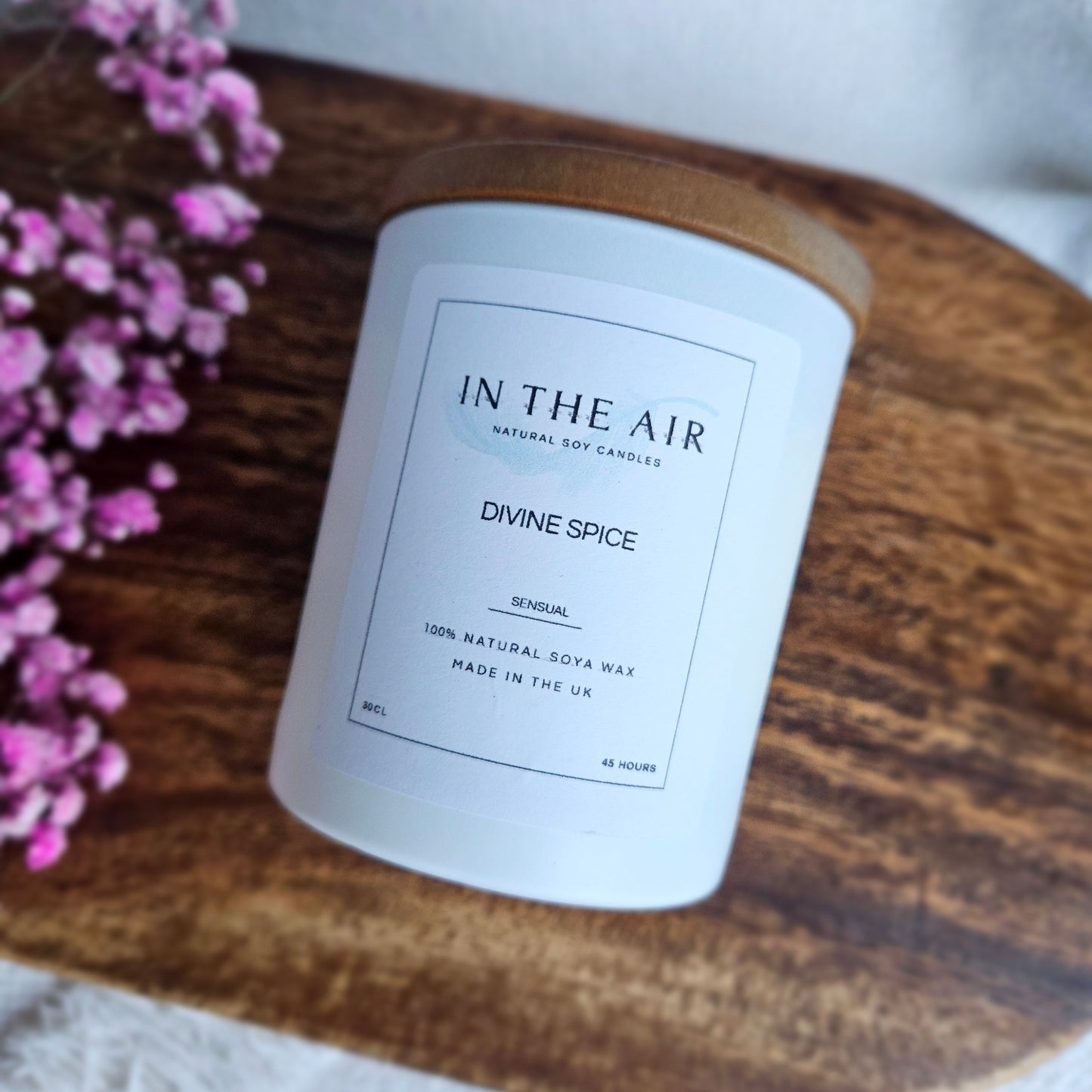 Divine Spice Candle | Frankincense, Cinnamon & Sandalwood | 100% Soy Wax | 45h Burn Time