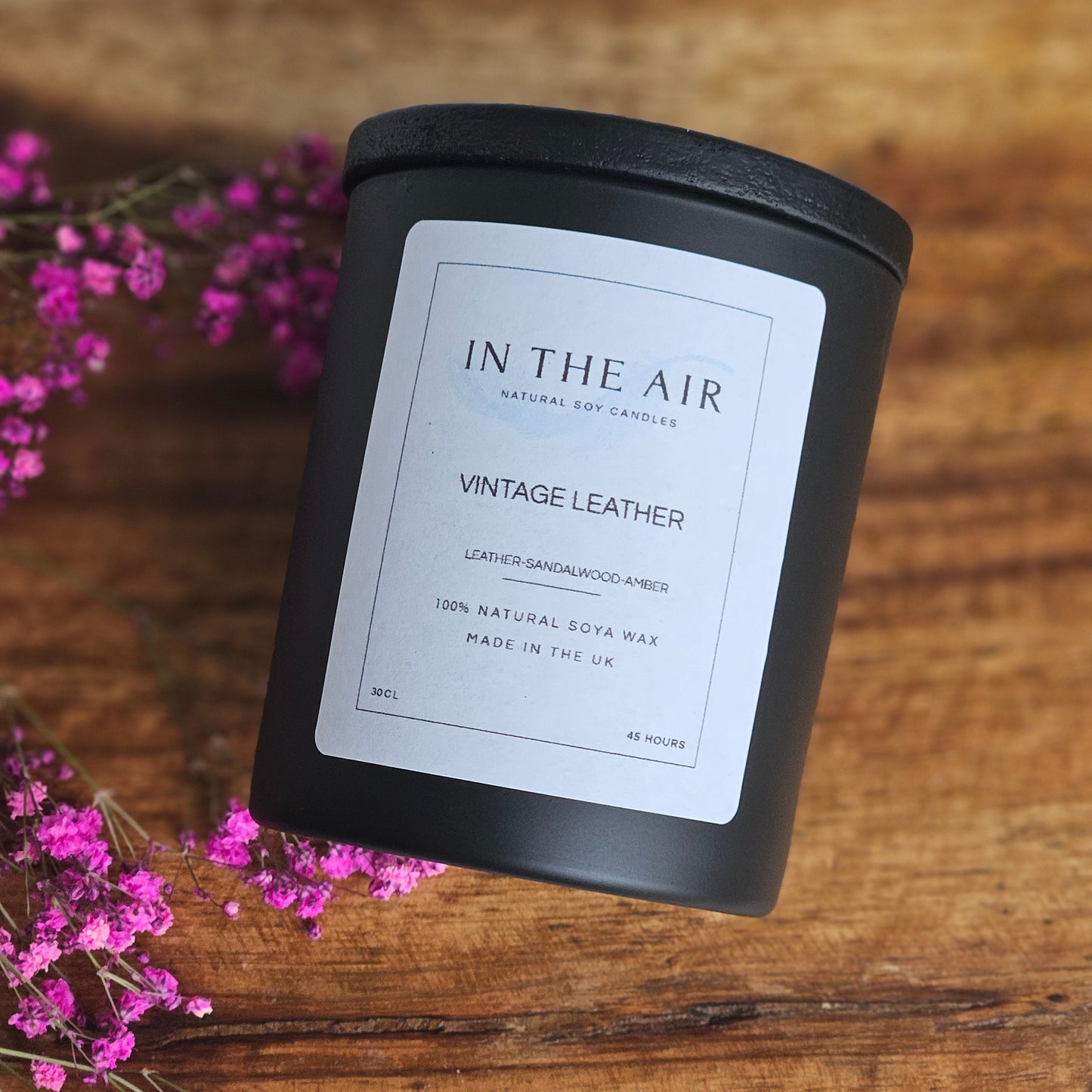 Vintage Leather Candle | Leather, Sandalwood & Amber | 100% Soy Wax | 45h Burn Time