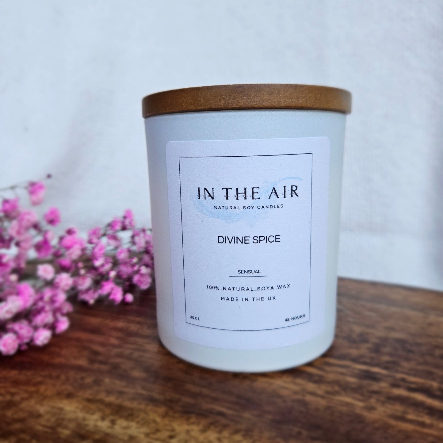 Divine Spice Candle | Frankincense, Cinnamon & Sandalwood | 100% Soy Wax | 45h Burn Time