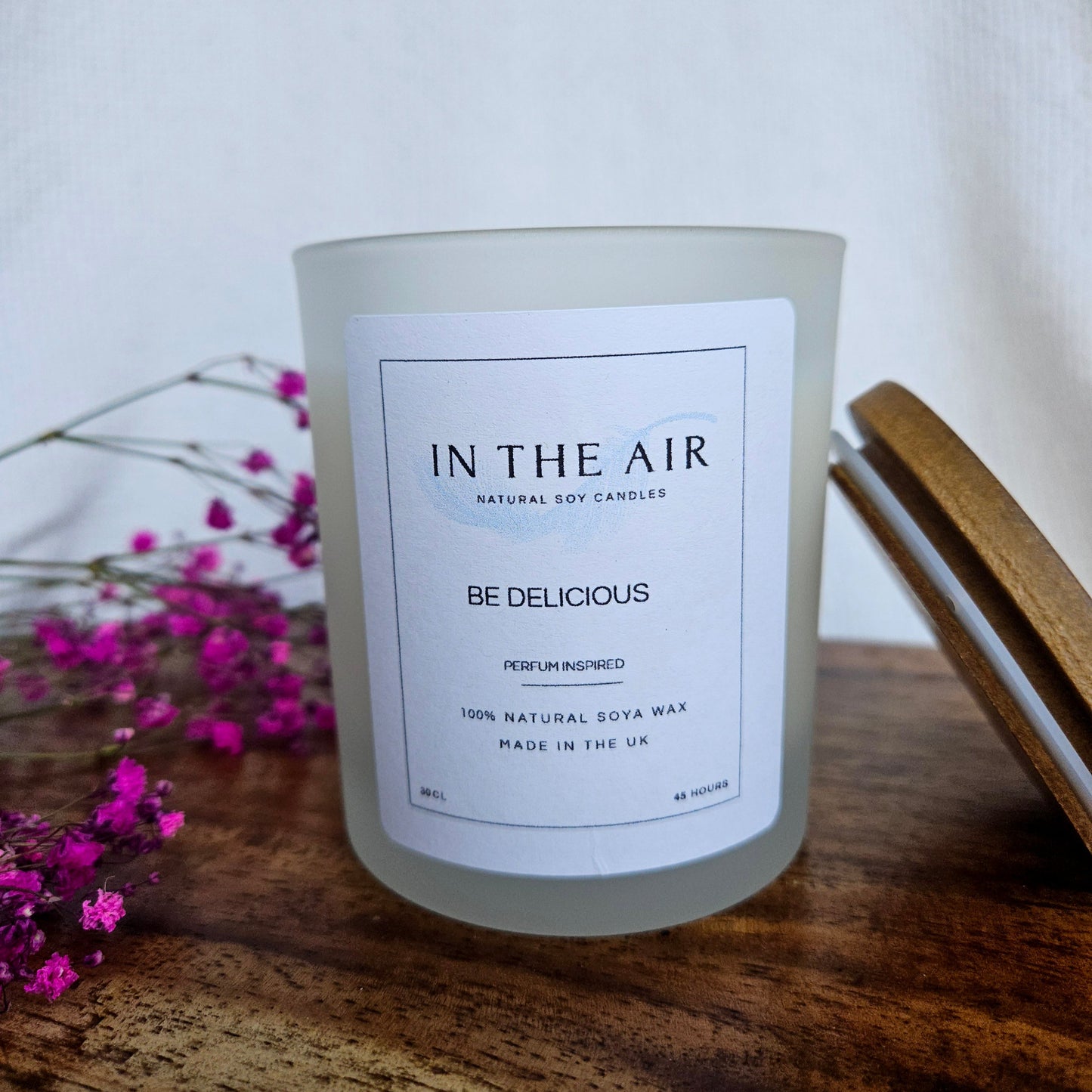 Be Delicious Glow Candle | Apple, Citrus & Floral | 100% Soy Wax | 45h Burn Time